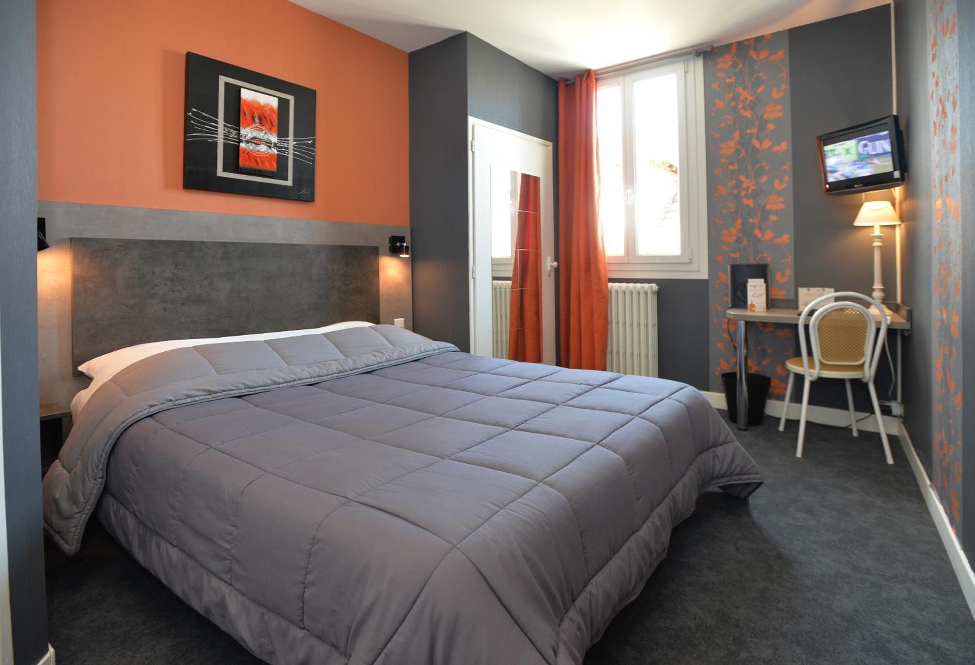 La Croix Blanche 2* Tarbes