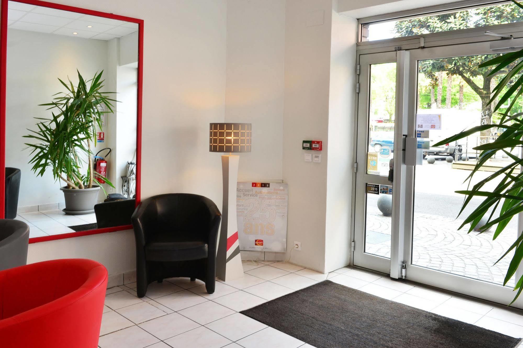 La Croix Blanche Hotel 2*